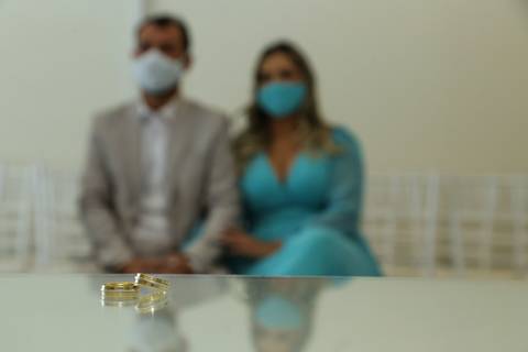 casamento-civil-uberlandia-renata-e-iran-recepção-coco-bambu-religioso'