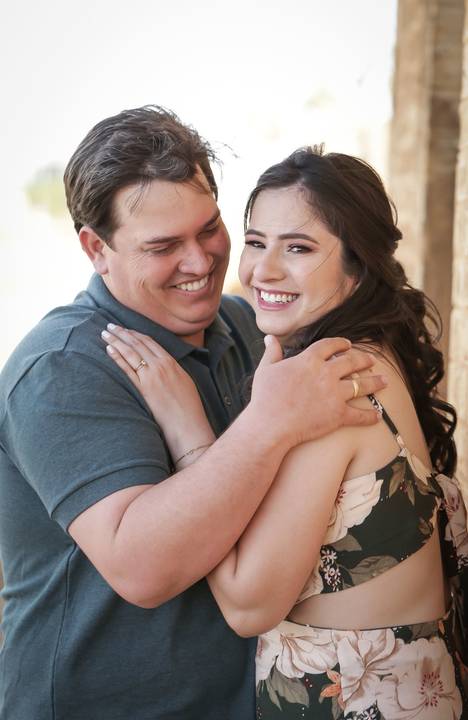 pre-wedding-camila-e-pablo-uberlandia-floresta-do-lobo-fernanda-naves-estação-ensaio-com-cavalos'