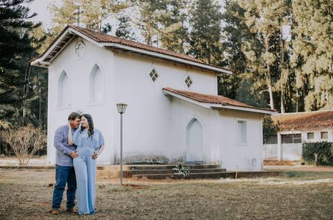 pre-wedding-camila-e-pablo-uberlandia-floresta-do-lobo-fernanda-naves-estação-ensaio-com-cavalos'