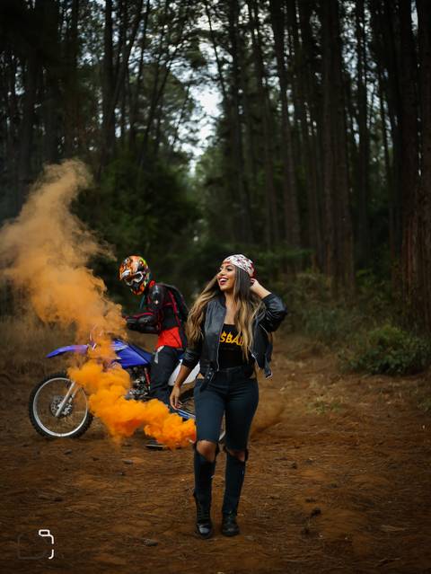 ensaio-15anos-book-daniel-fotografo-foto-em-uberlndia-mg-harly-davidson-floresta-do-lo-moto-'