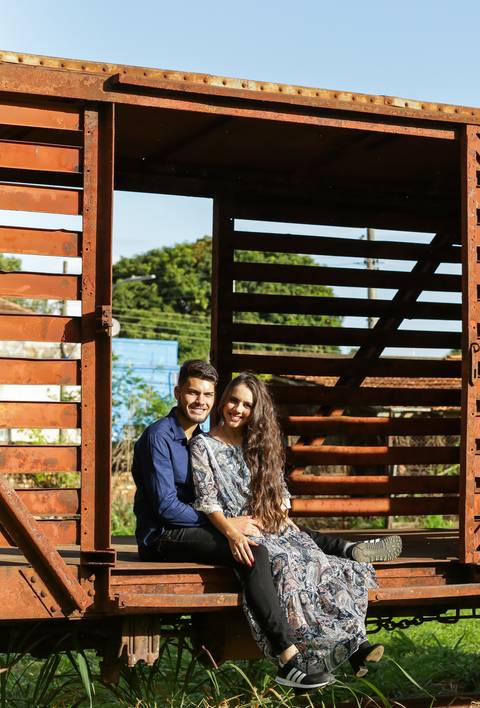 ensaio-prewedding-araguari-minasgerais-casamento-fotosnamoro-ensaiodenamorados-casamento2022-fotos-fotografodecasamento-danielcustodio'