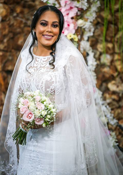 casamento-noiva-casamentoemuberlandia-fotgrafoemuberlandia-danielcustodiofotgrafo-casamentos-noiva-uberlandia-makenoiva-casorio-danielcustodiouberlandia-casamento2022-fotosdenoivas-noivo-makenoiva-casamento2021-minasgerais-fotogradodecasamento-familia-lov'