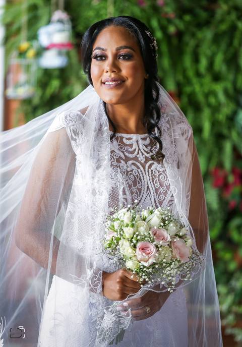 casamento-noiva-casamentoemuberlandia-fotgrafoemuberlandia-danielcustodiofotgrafo-casamentos-noiva-uberlandia-makenoiva-casorio-danielcustodiouberlandia-casamento2022-fotosdenoivas-noivo-makenoiva-casamento2021-minasgerais-fotogradodecasamento-familia-lov'