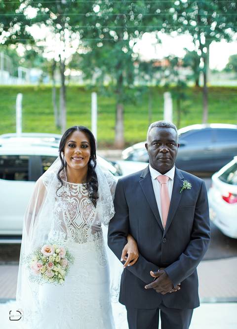 casamento-noiva-casamentoemuberlandia-fotgrafoemuberlandia-danielcustodiofotgrafo-casamentos-noiva-uberlandia-makenoiva-casorio-danielcustodiouberlandia-casamento2022-fotosdenoivas-noivo-makenoiva-casamento2021-minasgerais-fotogradodecasamento-familia-lov'