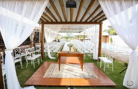 casamentoemuberlandia-noiva2021-fotografodecasamento-danielcustodio-fotografodanielcustodio-noiva-noivo-makenoiva-cerimoniadecasamento-casamentoaopordosol-makenoivo-fotoemuberlandia-noivas2022-civil-prewedding-wedding-casamento2022'