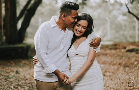 prewedding-ensaiode casal-uberlandia-araxa-casamentouberlandia-fotografoemuberlandia-casamentoemuberlandia-danielcustodiofotografo-miniwedding-minicasamento-fotosdecasamento-wedding-minicerimonia-ensaioemaraxa-fotsexternas-minasgerais-brasil-foto-restrato'