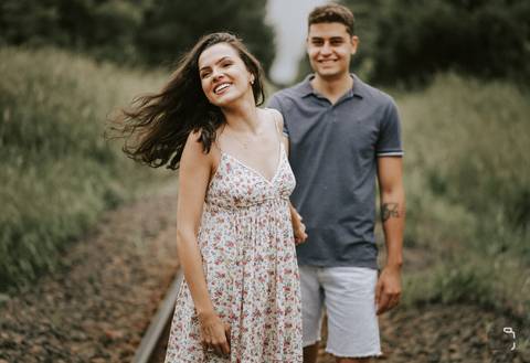 pre-wedding-florestadolobo-ensaiodecasal-wedding-fotosemuberlandia-fotografoemuberlandia-danielcustodiofotografo-fotografodecasamentoemuberlandia-uberlandiafotgrafo-namoro-casalensaiodefotos-fotosdenamorados-casamentointimista-uberaba-love-minasgerais'