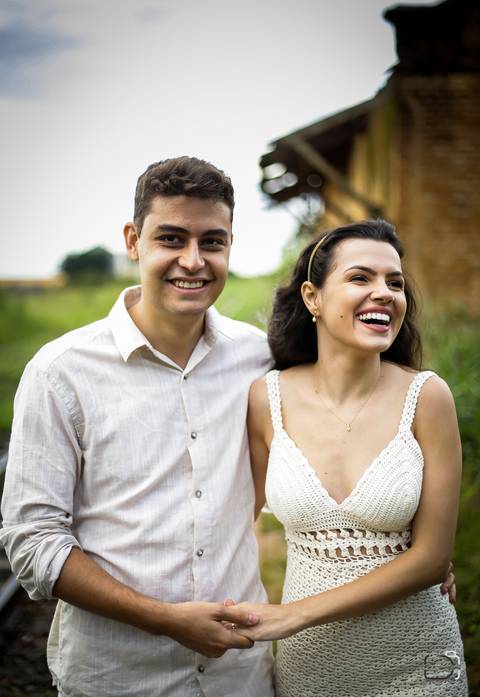 pre-wedding-florestadolobo-ensaiodecasal-wedding-fotosemuberlandia-fotografoemuberlandia-danielcustodiofotografo-fotografodecasamentoemuberlandia-uberlandiafotgrafo-namoro-casalensaiodefotos-fotosdenamorados-casamentointimista-uberaba-love-minasgerais'