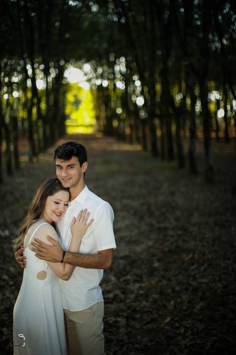 prewedding-ensaio-casamentoemuberlandia-ensaiodecasal-danielcustodiofotografo-fotografoemuberlandia-casamento-noivaemuberlandia-araguari-minicasamento-makenoiva-casamentonocampo-noivado-noiva2023-noivado-pedidodecasamento-aliança-ensaiocriativo-fotografo-'