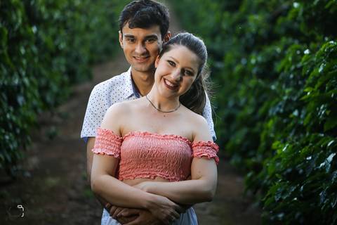 prewedding-ensaio-casamentoemuberlandia-ensaiodecasal-danielcustodiofotografo-fotografoemuberlandia-casamento-noivaemuberlandia-araguari-minicasamento-makenoiva-casamentonocampo-noivado-noiva2023-noivado-pedidodecasamento-aliança-ensaiocriativo-fotografo-'