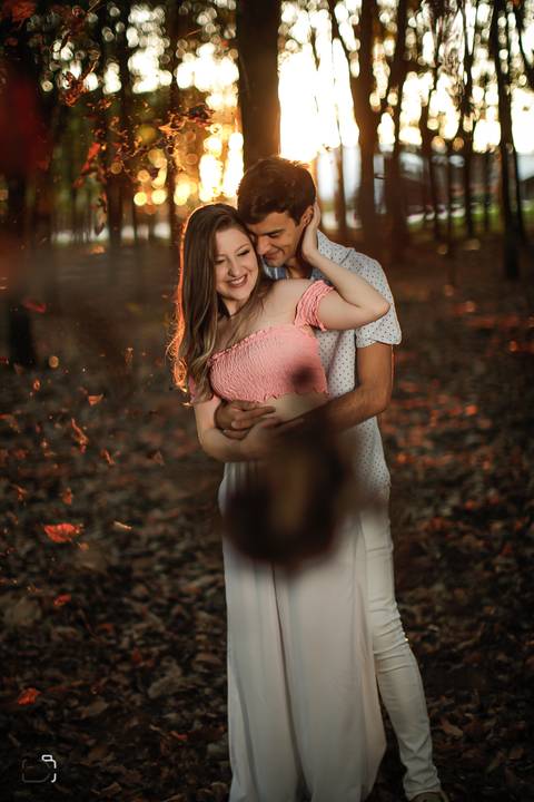 prewedding-ensaio-casamentoemuberlandia-ensaiodecasal-danielcustodiofotografo-fotografoemuberlandia-casamento-noivaemuberlandia-araguari-minicasamento-makenoiva-casamentonocampo-noivado-noiva2023-noivado-pedidodecasamento-aliança-ensaiocriativo-fotografo-'