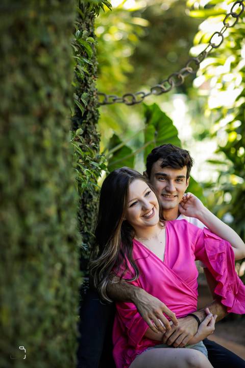 prewedding-ensaio-casamentoemuberlandia-ensaiodecasal-danielcustodiofotografo-fotografoemuberlandia-casamento-noivaemuberlandia-araguari-minicasamento-makenoiva-casamentonocampo-noivado-noiva2023-noivado-pedidodecasamento-aliança-ensaiocriativo-fotografo-'