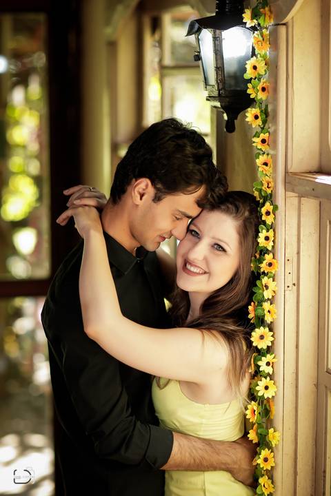 prewedding-ensaio-casamentoemuberlandia-ensaiodecasal-danielcustodiofotografo-fotografoemuberlandia-casamento-noivaemuberlandia-araguari-minicasamento-makenoiva-casamentonocampo-noivado-noiva2023-noivado-pedidodecasamento-aliança-ensaiocriativo-fotografo-'