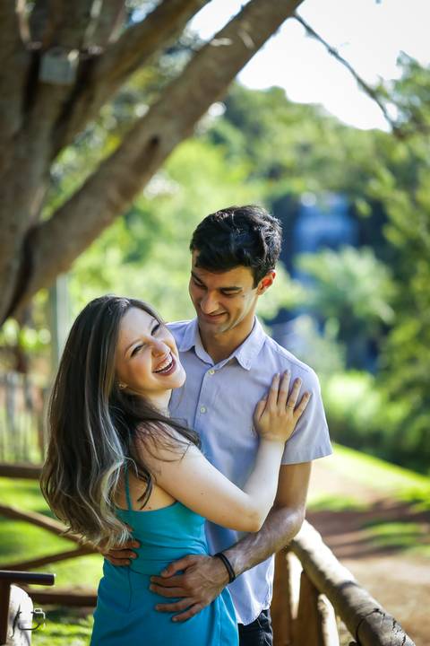 prewedding-ensaio-casamentoemuberlandia-ensaiodecasal-danielcustodiofotografo-fotografoemuberlandia-casamento-noivaemuberlandia-araguari-minicasamento-makenoiva-casamentonocampo-noivado-noiva2023-noivado-pedidodecasamento-aliança-ensaiocriativo-fotografo-'