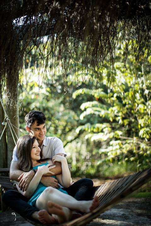 prewedding-ensaio-casamentoemuberlandia-ensaiodecasal-danielcustodiofotografo-fotografoemuberlandia-casamento-noivaemuberlandia-araguari-minicasamento-makenoiva-casamentonocampo-noivado-noiva2023-noivado-pedidodecasamento-aliança-ensaiocriativo-fotografo-'