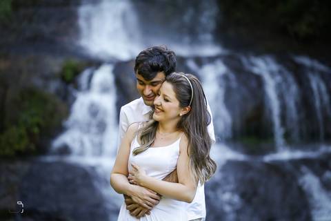 prewedding-ensaio-casamentoemuberlandia-ensaiodecasal-danielcustodiofotografo-fotografoemuberlandia-casamento-noivaemuberlandia-araguari-minicasamento-makenoiva-casamentonocampo-noivado-noiva2023-noivado-pedidodecasamento-aliança-ensaiocriativo-fotografo-'