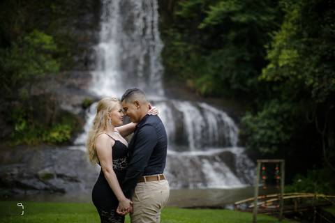 casamento-casamentocivil-minicasamento-cartoriocasamento-minicasamento-wedding-prewedding-footgrafodecasamentoemuberlandia-danielcustodiofotografo-uberlandia-araguari-minasgerais-fotografias-makenoiva-ensaionamoro-casamentolindo-casamentodossonhos-amor'