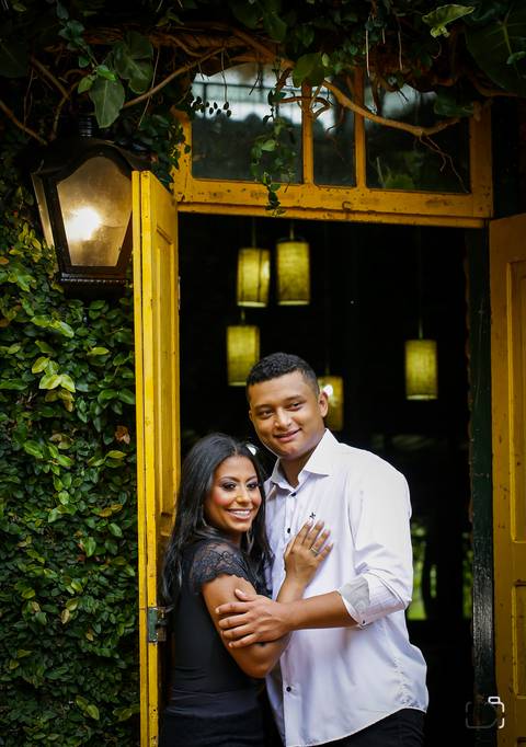 pre-wedding-wedding-casamentoemuberlandia-foto-fotografias-danielcustodiofotografo-fotografoemuberlandia-casamento-ensaio-namoro-uberlandia-minasgerais-brasil-namoro-aliança-namorados-ensaionamoro-fotoslindasdecasal-fotoslindas-amor-love-fotografias-buque'