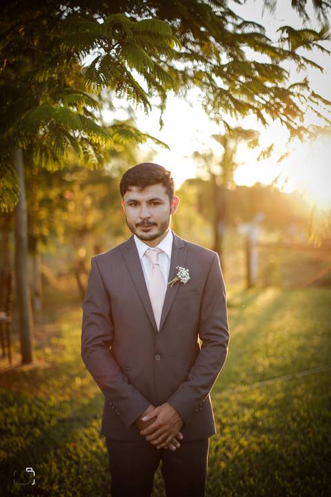 casamento-minicasamento-casamentoemuberlandia-miniwedding-wedding-casamento-uberlandia-casamentominimalista-makenoiva-buque-vestidodenoiva-cerimoniaaoarlivre-cerimoniaaopodosol-cerimoniamenordecasamento-weddingday-amor-danielcustodiofotografo-espaçonoiva'