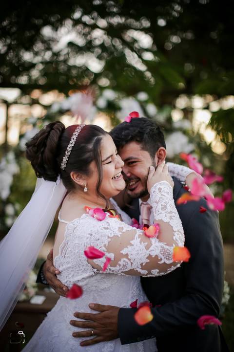 casamento-minicasamento-casamentoemuberlandia-miniwedding-wedding-casamento-uberlandia-casamentominimalista-makenoiva-buque-vestidodenoiva-cerimoniaaoarlivre-cerimoniaaopodosol-cerimoniamenordecasamento-weddingday-amor-danielcustodiofotografo-espaçonoiva'