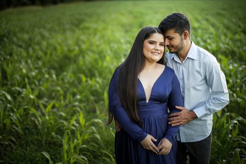 prewedding-ensaio-fotosdecasal-casamentoemuberlandia-casamento-fotodecasamento-ensaiofotografico-fotografias-danielcustodiofotografo-foto-makenoiva-estaçãoirara-podosol-florestadolobo-brasil-uberlandia-amor-aliança-casamento2023-minicasamento-wedding-'