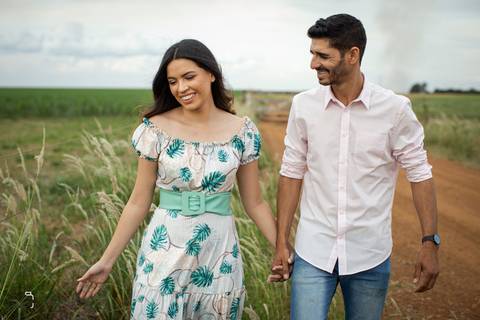 prewedding-wedding-minicasamento-casorio-ensaio-ensaiodecasal-uberlandia-fotosemuberlandia-fotografiasemuberlandia-casamentoemuberlandia-fotografoemuberlandia-casamentos-casamentoscivil-casamentosaopordosol-sessãocasal-danielcustodiofotografo-casamentos'