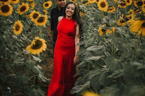 prewedding-wedding-ensaio-namoro-fotografias-ensaiodecasal-casaamento-casamentoemuberlandia-miniwedding-minicasamento-girassolensaio-girassol-danielcustodiofotografo-fotografoemuberlandia-fotografias-casamentolindo-florestadolobo-casamentominimalista'