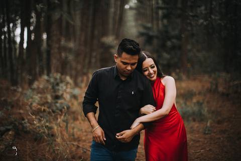 prewedding-wedding-ensaio-namoro-fotografias-ensaiodecasal-casaamento-casamentoemuberlandia-miniwedding-minicasamento-girassolensaio-girassol-danielcustodiofotografo-fotografoemuberlandia-fotografias-casamentolindo-florestadolobo-casamentominimalista'