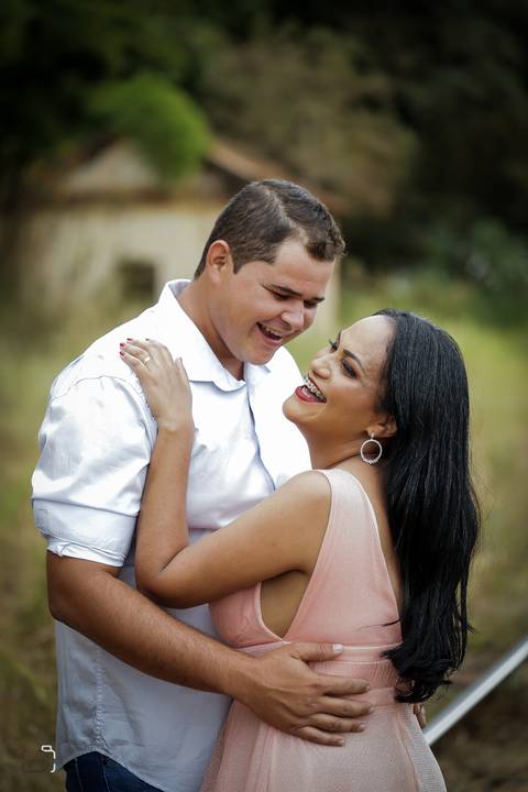 prewedding-ensaiocasal-wedding-casamento-civil-cerimoniadecasamento-miniwedding-casamentouberlandia-uberlandia-danielcustodio-fotografias-fotosemuberlandia-casamentoemcampo-ensaiodenamorados-fotografias-fotos-noiva-noivo-makenoiva-vestidodenoiva-buque'