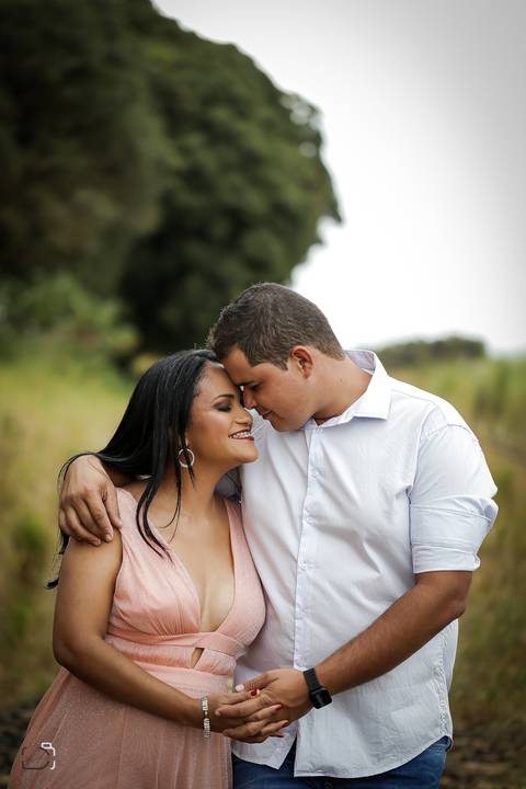 prewedding-ensaiocasal-wedding-casamento-civil-cerimoniadecasamento-miniwedding-casamentouberlandia-uberlandia-danielcustodio-fotografias-fotosemuberlandia-casamentoemcampo-ensaiodenamorados-fotografias-fotos-noiva-noivo-makenoiva-vestidodenoiva-buque'