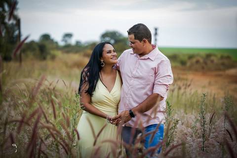 prewedding-ensaiocasal-wedding-casamento-civil-cerimoniadecasamento-miniwedding-casamentouberlandia-uberlandia-danielcustodio-fotografias-fotosemuberlandia-casamentoemcampo-ensaiodenamorados-fotografias-fotos-noiva-noivo-makenoiva-vestidodenoiva-buque'