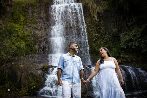 prewedding-wedding-ensaio-fotografias-ensaiodecasal-ensaiodenamorados-foto-uberlandia-casamentoemuberlandia-casamentoemcampo-ensaioemaragauri-araguari-minasgerais-danielcustodio-fotografoemuberlandia-fotonocampo-ensaiolindo-miniwedding-cerimoniaaberta-amo'