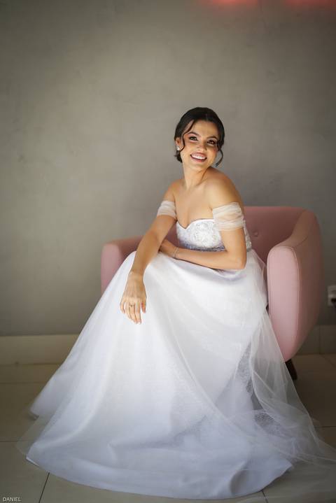 casamento-minicasamento-ensaio-noiva-casamentoemuberlandia-danielcustodiofotografo-danielcustodio-thefarmeventos-noivaemuberlandia-vestidodenoiva-noivo-casamentoaocampo-fotografias-fotografoemuberlandia-cerimonia-buque-aliança-festadecasamento-wedding-lov'