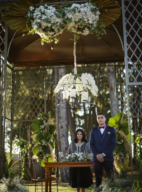 casamento-minicasamento-ensaio-noiva-casamentoemuberlandia-danielcustodiofotografo-danielcustodio-thefarmeventos-noivaemuberlandia-vestidodenoiva-noivo-casamentoaocampo-fotografias-fotografoemuberlandia-cerimonia-buque-aliança-festadecasamento-wedding-lov'