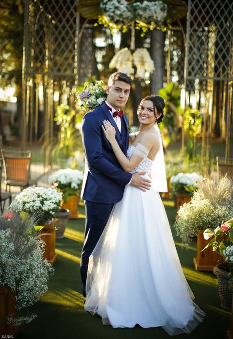 casamento-minicasamento-ensaio-noiva-casamentoemuberlandia-danielcustodiofotografo-danielcustodio-thefarmeventos-noivaemuberlandia-vestidodenoiva-noivo-casamentoaocampo-fotografias-fotografoemuberlandia-cerimonia-buque-aliança-festadecasamento-wedding-lov'