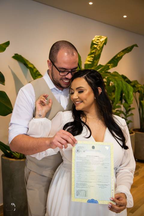 prewedding-wedding-casamentocivil-cerimoniadecasamento-civil-casamentoemuberlandia-fotografias-fotos-danielcustodiofotografo-uberlandia-cartorio-patiosabia-makenoiva-casamentonocampo-florestadolobo-girassol-buque-vestidodenoiva-amor-aliança-minicasamento-'