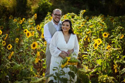 prewedding-wedding-casamentocivil-cerimoniadecasamento-civil-casamentoemuberlandia-fotografias-fotos-danielcustodiofotografo-uberlandia-cartorio-patiosabia-makenoiva-casamentonocampo-florestadolobo-girassol-buque-vestidodenoiva-amor-aliança-minicasamento-'
