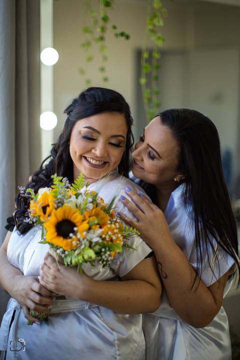 prewedding-wedding-casamentocivil-cerimoniadecasamento-civil-casamentoemuberlandia-fotografias-fotos-danielcustodiofotografo-uberlandia-cartorio-patiosabia-makenoiva-casamentonocampo-florestadolobo-girassol-buque-vestidodenoiva-amor-aliança-minicasamento-'