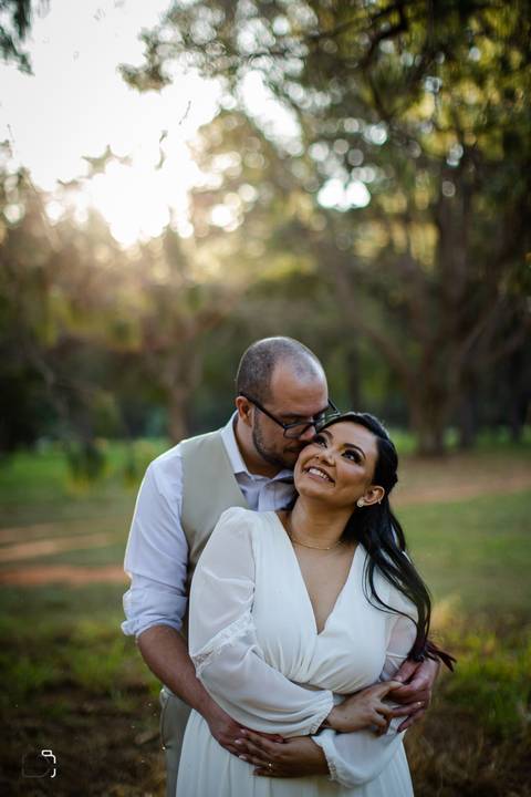 prewedding-wedding-casamentocivil-cerimoniadecasamento-civil-casamentoemuberlandia-fotografias-fotos-danielcustodiofotografo-uberlandia-cartorio-patiosabia-makenoiva-casamentonocampo-florestadolobo-girassol-buque-vestidodenoiva-amor-aliança-minicasamento-'