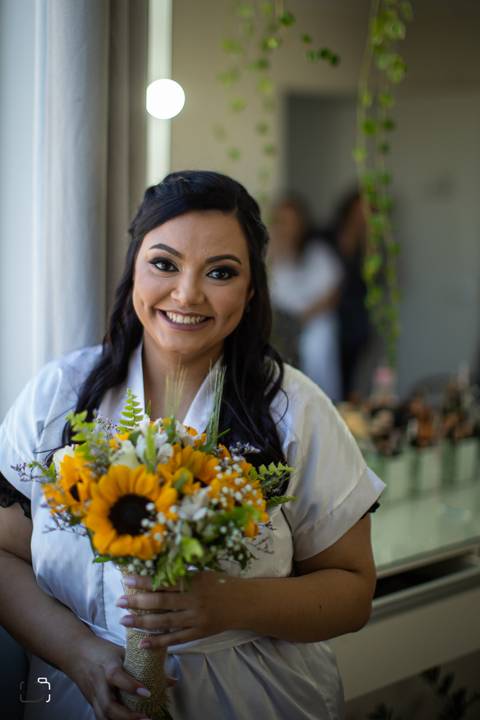 prewedding-wedding-casamentocivil-cerimoniadecasamento-civil-casamentoemuberlandia-fotografias-fotos-danielcustodiofotografo-uberlandia-cartorio-patiosabia-makenoiva-casamentonocampo-florestadolobo-girassol-buque-vestidodenoiva-amor-aliança-minicasamento-'