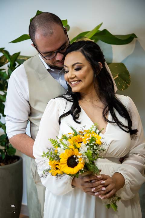 prewedding-wedding-casamentocivil-cerimoniadecasamento-civil-casamentoemuberlandia-fotografias-fotos-danielcustodiofotografo-uberlandia-cartorio-patiosabia-makenoiva-casamentonocampo-florestadolobo-girassol-buque-vestidodenoiva-amor-aliança-minicasamento-'