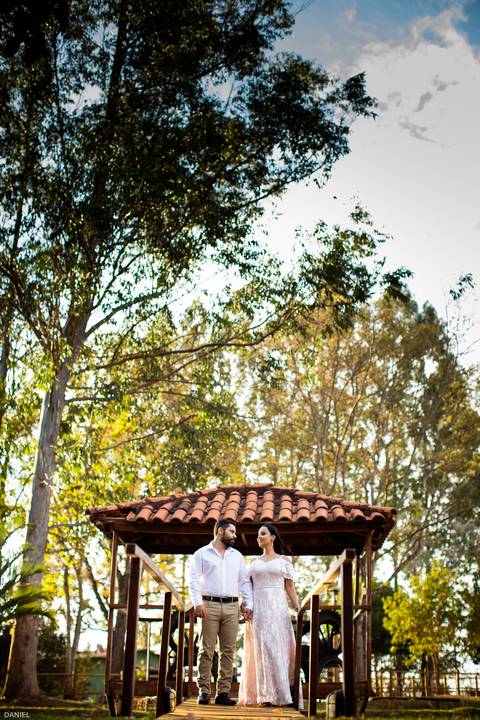 prewedding-ensaiodecasal-fotos-fotografiasdecasal-fotografias-ensaio-wedding-danielcustodio-casamento-minicasamento-cerimoniadecasamento-casamentoemuberlandia-casamentoemaraguari-makenoiva-noivas-noivos-madrinhas-cerimoniapordosol-pordosol-fotografo-udi-'