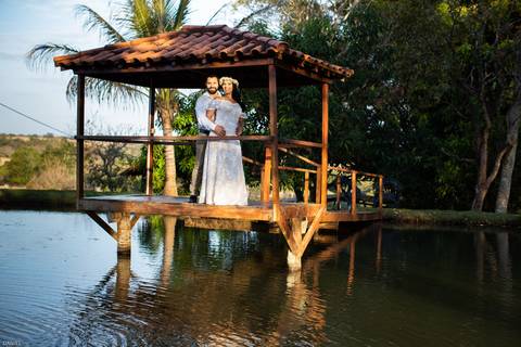 prewedding-ensaiodecasal-fotos-fotografiasdecasal-fotografias-ensaio-wedding-danielcustodio-casamento-minicasamento-cerimoniadecasamento-casamentoemuberlandia-casamentoemaraguari-makenoiva-noivas-noivos-madrinhas-cerimoniapordosol-pordosol-fotografo-udi-'
