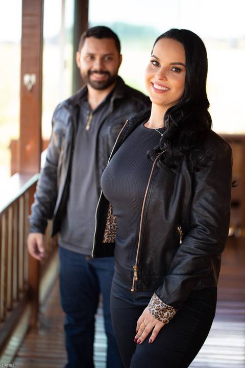 prewedding-ensaiodecasal-fotos-fotografiasdecasal-fotografias-ensaio-wedding-danielcustodio-casamento-minicasamento-cerimoniadecasamento-casamentoemuberlandia-casamentoemaraguari-makenoiva-noivas-noivos-madrinhas-cerimoniapordosol-pordosol-fotografo-udi-'