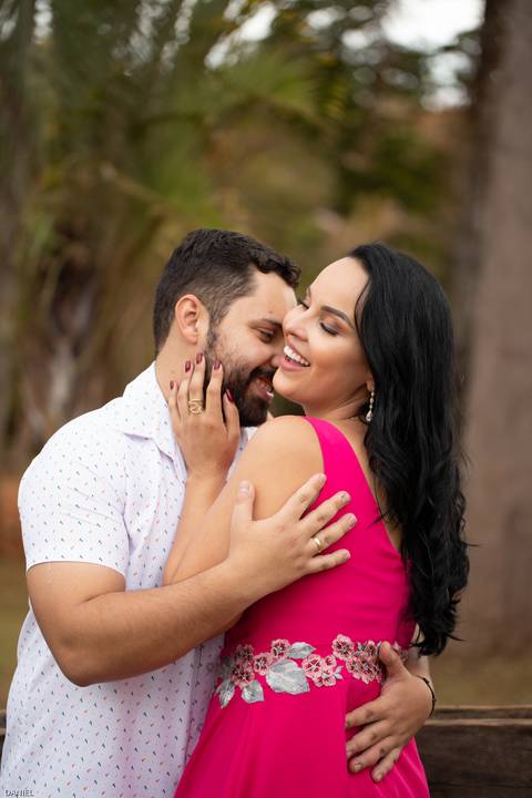 prewedding-ensaiodecasal-fotos-fotografiasdecasal-fotografias-ensaio-wedding-danielcustodio-casamento-minicasamento-cerimoniadecasamento-casamentoemuberlandia-casamentoemaraguari-makenoiva-noivas-noivos-madrinhas-cerimoniapordosol-pordosol-fotografo-udi-'