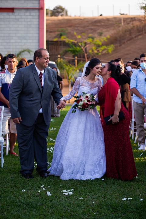 casamento-noiva-tupaciguaracasamentos-cerimonianocampor-noiva-vestidodenoiva-casorio-cerimoniareligiosa-noivaemtupaciguara-casamentoemuberlandia-prewedding-wedding-danielcustodio-foto-fotografias-amor-minasgerais-makenoiva-vestidodenoiva-festadecasamento-'