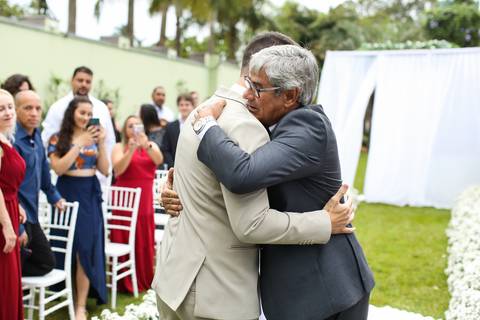 casamento-casamentonocampo-pordosol-casamentoarlive-casamentoemuberlandia-cerimoniaaberta-casamentolindo-cerimoniaemcampoaberto-uberlandiacasamento-fotografoemuberlandia-fotografiasdecasamento-danielcustodio-make-noiva-vestidodenoiva-noivo-buque-love-amor'