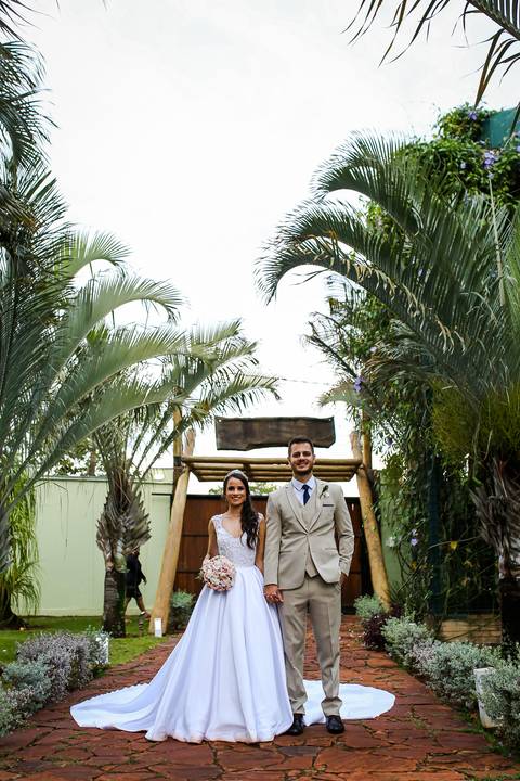 casamento-casamentonocampo-pordosol-casamentoarlive-casamentoemuberlandia-cerimoniaaberta-casamentolindo-cerimoniaemcampoaberto-uberlandiacasamento-fotografoemuberlandia-fotografiasdecasamento-danielcustodio-make-noiva-vestidodenoiva-noivo-buque-love-amor'