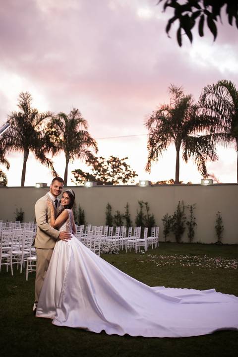 casamento-casamentonocampo-pordosol-casamentoarlive-casamentoemuberlandia-cerimoniaaberta-casamentolindo-cerimoniaemcampoaberto-uberlandiacasamento-fotografoemuberlandia-fotografiasdecasamento-danielcustodio-make-noiva-vestidodenoiva-noivo-buque-love-amor'