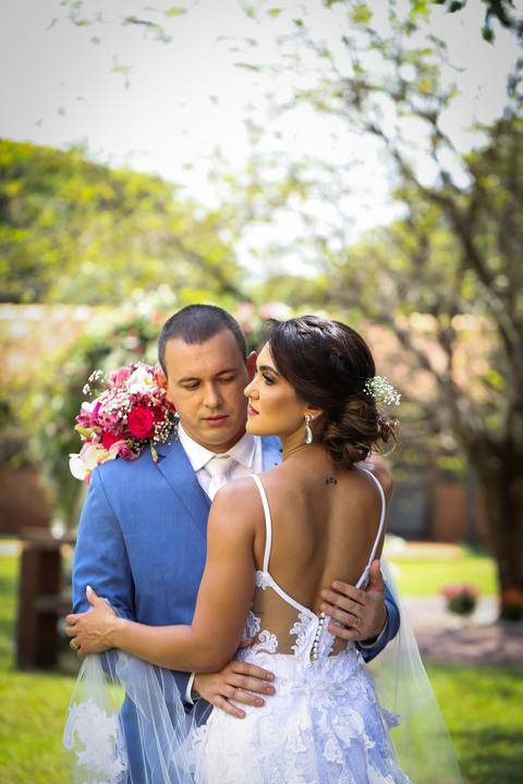 casamento-casamentonocampo-pordosol-casamentoarlive-casamentoemuberlandia-cerimoniaaberta-casamentolindo-cerimoniaemcampoaberto-uberlandiacasamento-fotografoemuberlandia-fotografiasdecasamento-danielcustodio-make-noiva-vestidodenoiva-noivo-buque-love-amor'